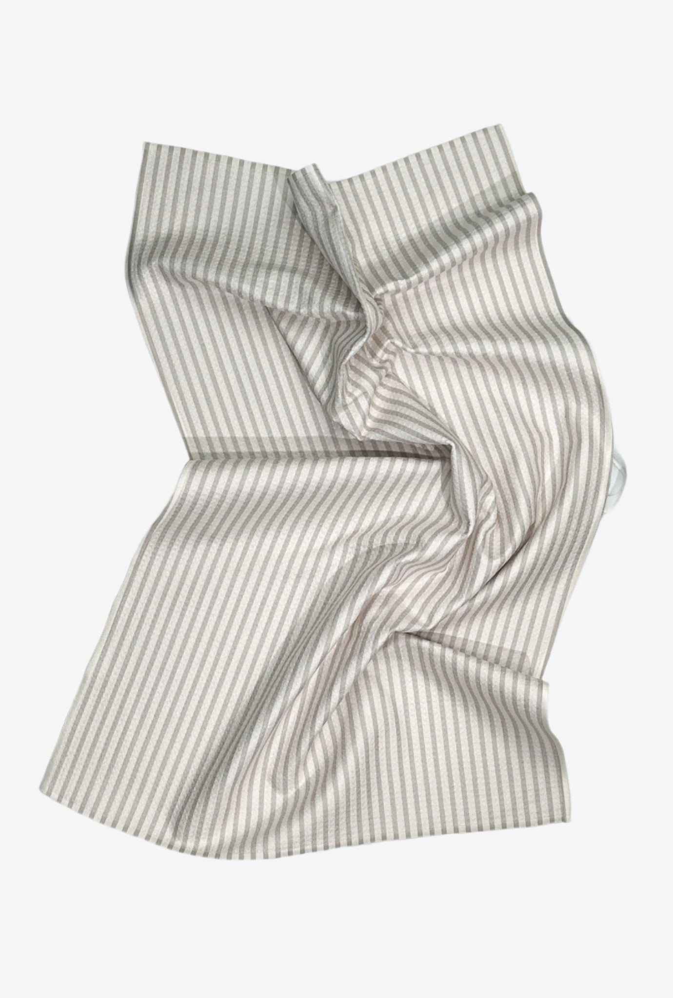 The seersucker Dish Towel in grey – neutral-toned sustainable tea towel made from recycled plastic